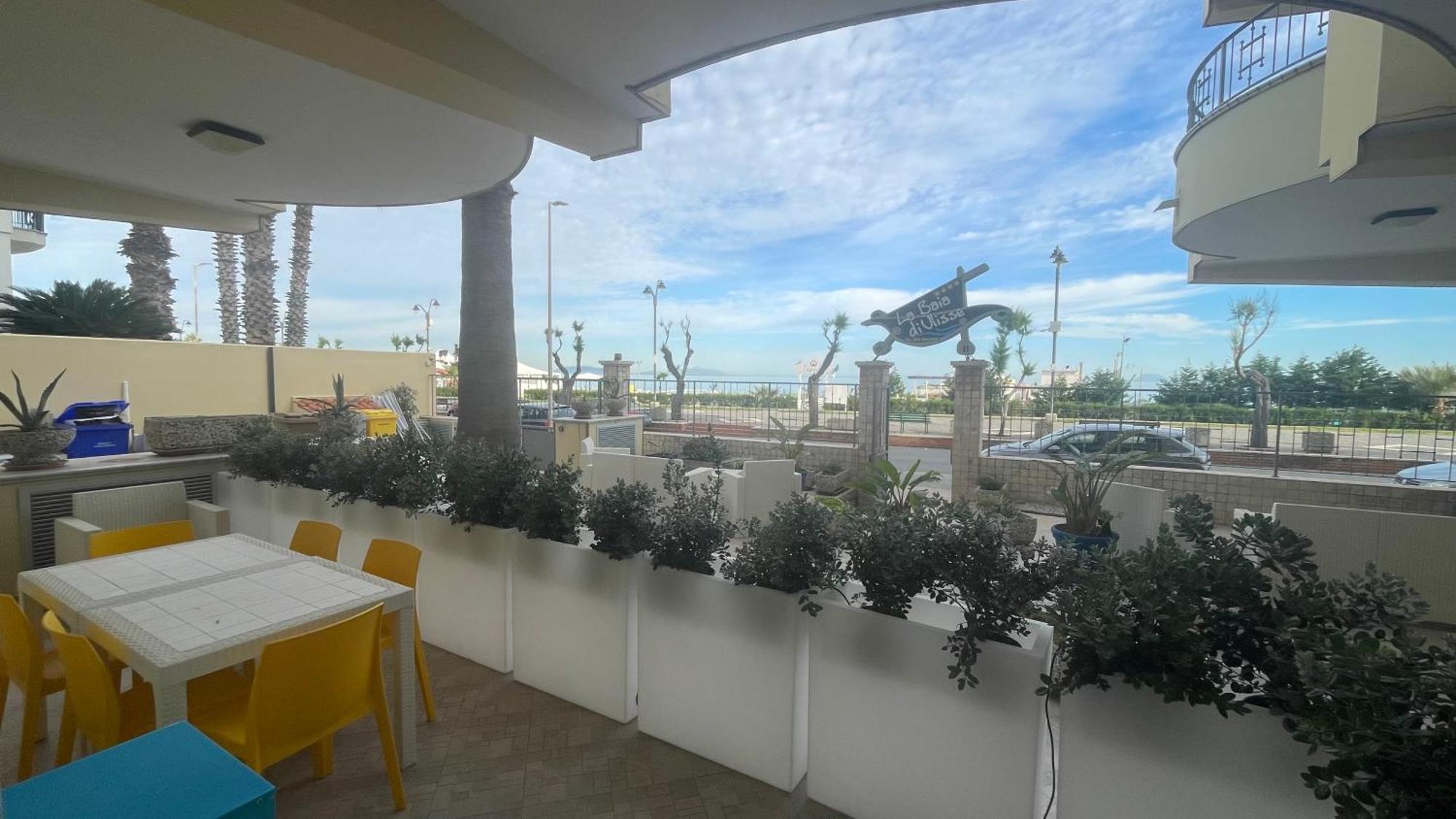 La Baia Di Ulisse Villa Venetico Buitenkant foto