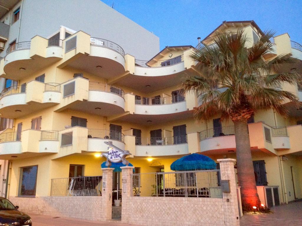 La Baia Di Ulisse Villa Venetico Buitenkant foto
